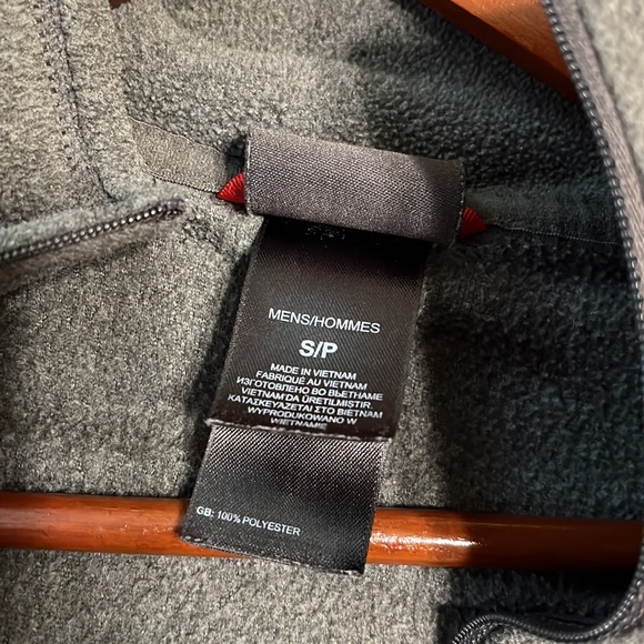 The North Face Gray Fleece Pullover - Picture 6 of 7